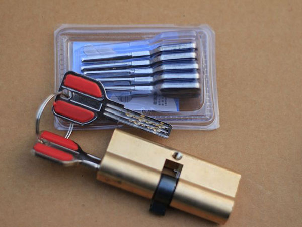 丰南24小时上门开锁公司